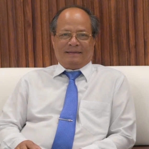 tien-si-khoa-hoc-luat-hoc-dinh-cong-trang